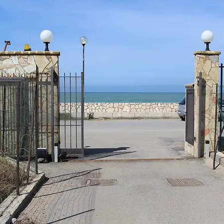 Roccella Campofelice Di Roccella