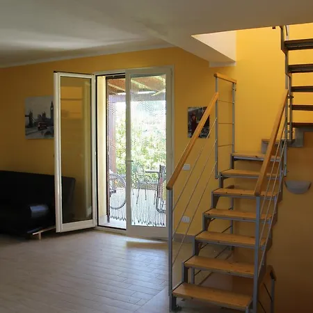 Roccella Tatil Evi Campofelice Di Roccella
