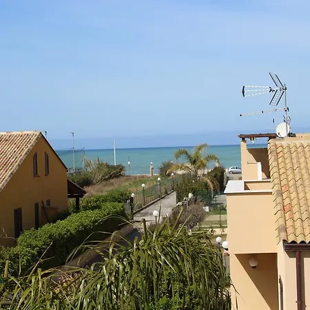Roccella Tatil Evi *